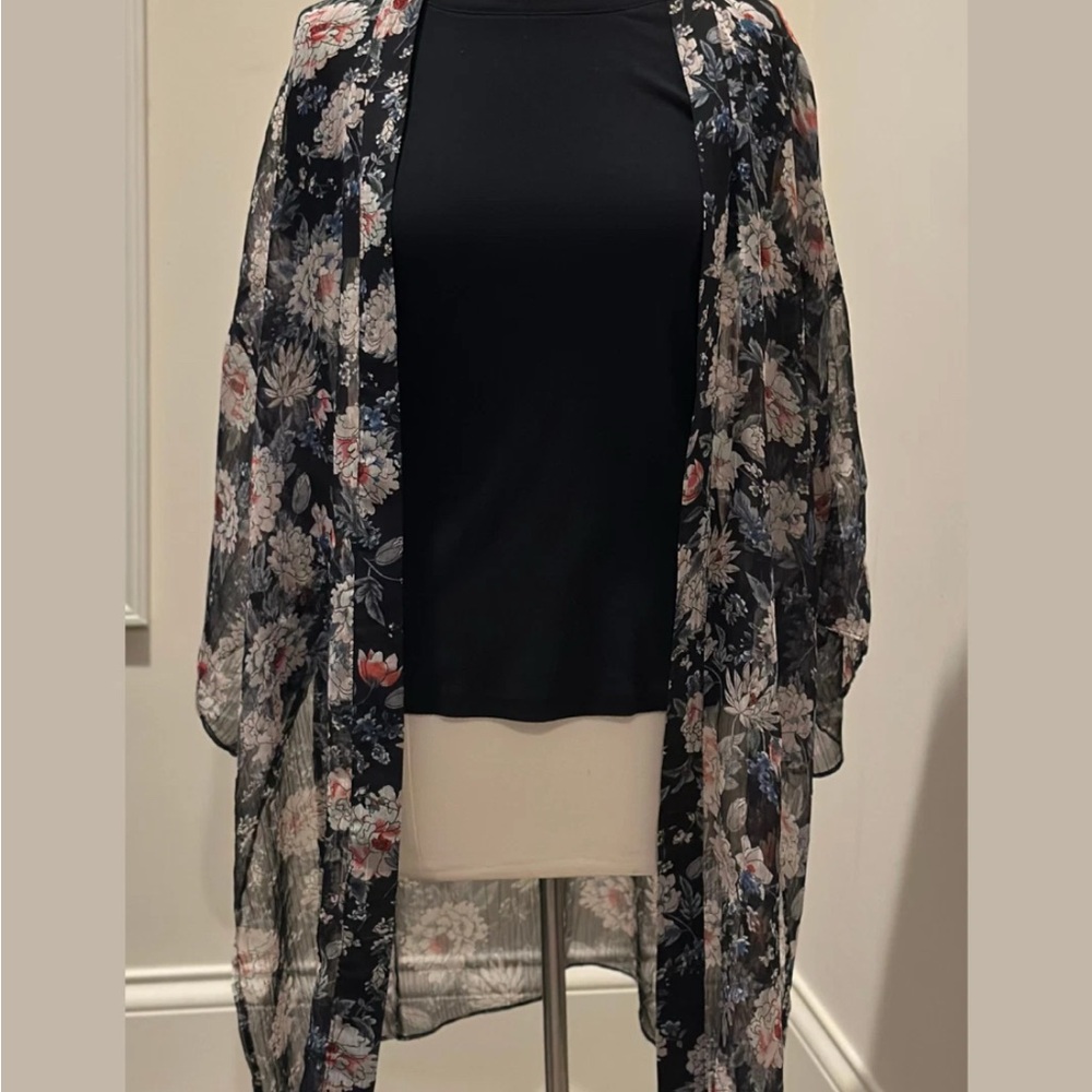 Lush Black Floral Sheer Pleated Kimono